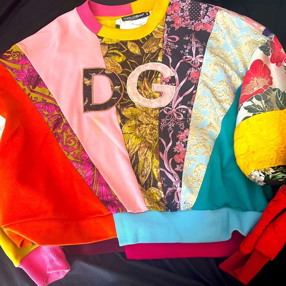 DOLCE & GABBANA
Logo Patchwork Sweatshirt pre owned